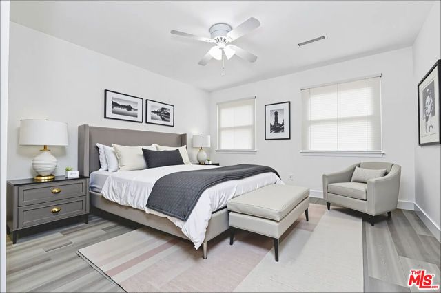 22717 Hatteras Street, Woodland Hills (los Angeles), CA 91367