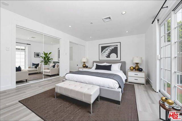 22717 Hatteras Street, Woodland Hills (los Angeles), CA 91367