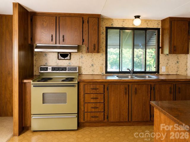 30 Gertrude Lane, Candler, NC 28715