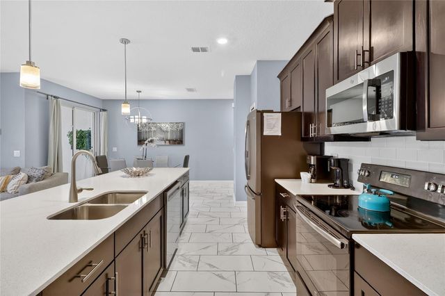 8980 STINGER DRIVE, Davenport, FL 33896