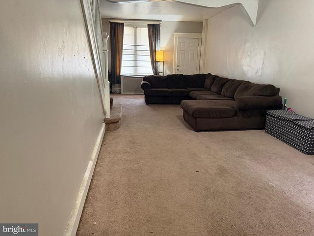 1112 CARL MILLER BLVD, Camden, NJ 08104