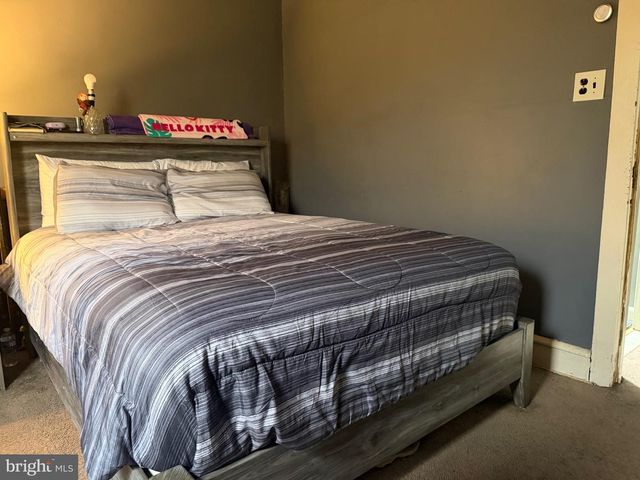 1112 CARL MILLER BLVD, Camden, NJ 08104