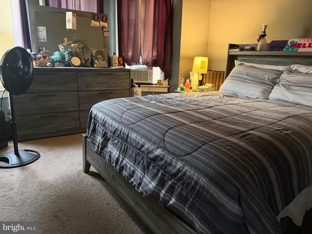 1112 CARL MILLER BLVD, Camden, NJ 08104