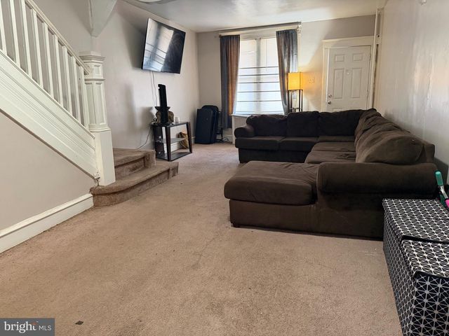 1112 CARL MILLER BLVD, Camden, NJ 08104