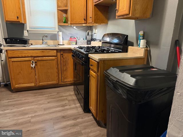 1112 CARL MILLER BLVD, Camden, NJ 08104