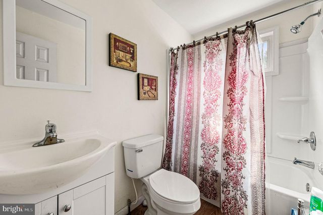 335 KEMPER DR, Newark, DE 19702