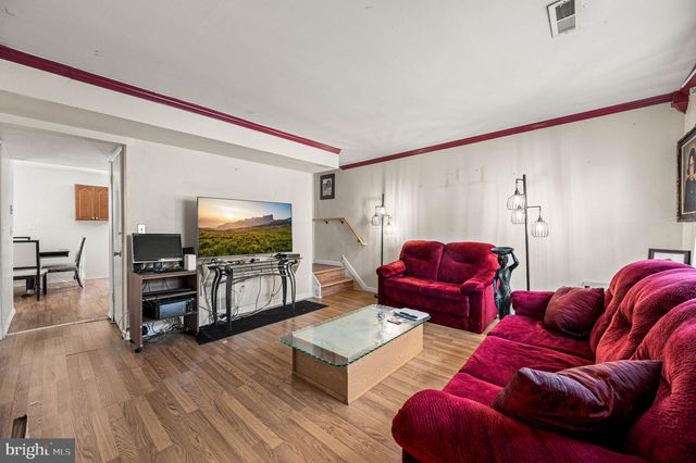 335 KEMPER DR, Newark, DE 19702