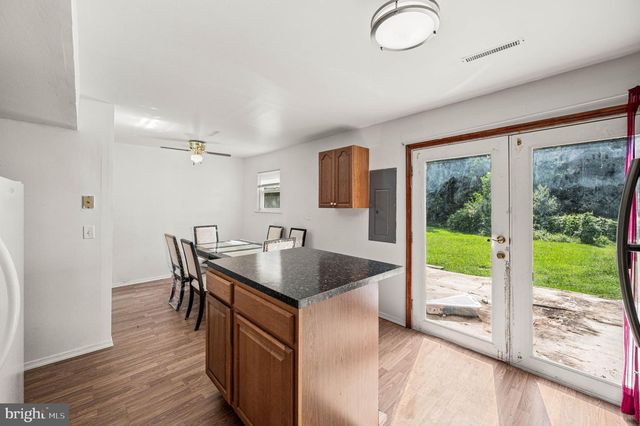 335 KEMPER DR, Newark, DE 19702