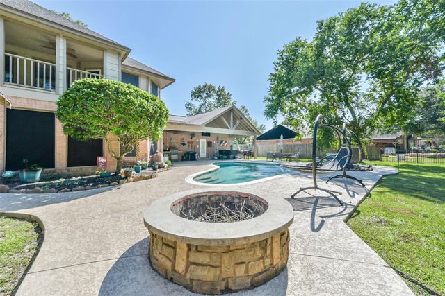 8415 Atascocita Lake Way, Humble, TX 77346