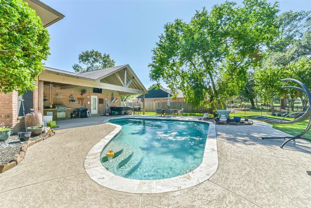 8415 Atascocita Lake Way, Humble, TX 77346