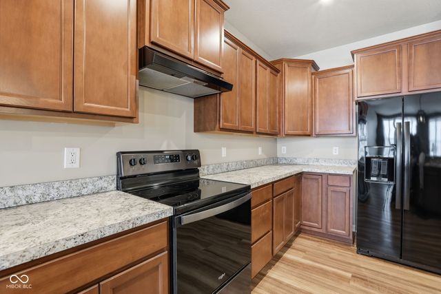 13395 Mosaic Street, Fishers, IN 46037