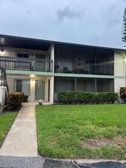 6272 Chasewood Drive B, Jupiter, FL 33458