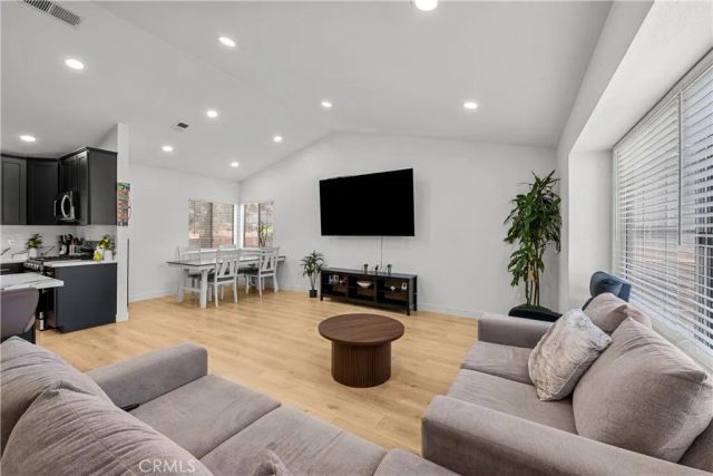 1324 Windermere Court, Palmdale, CA 93551