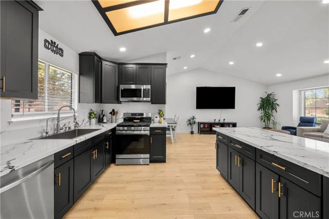 1324 Windermere Court, Palmdale, CA 93551