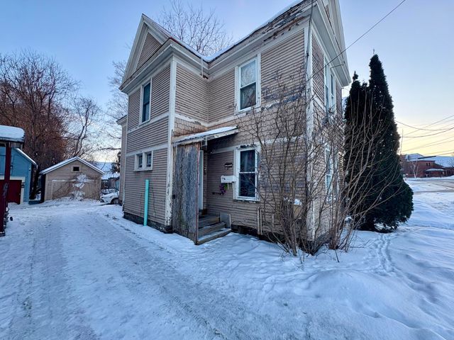 17 Fort Covington Street, Malone, NY 12953