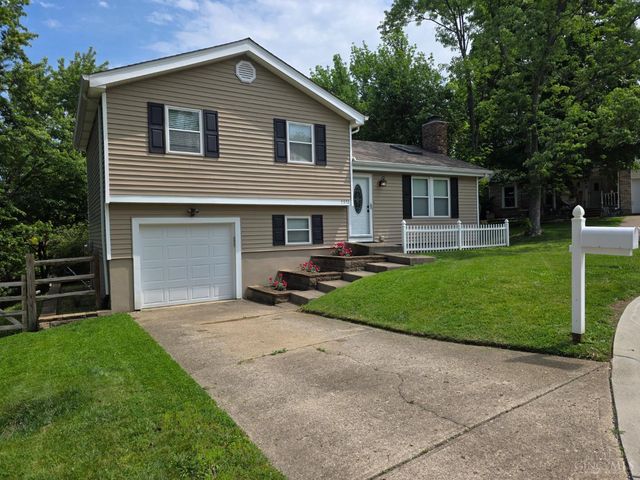 5572 Creekwood Circle, West Chester, OH 45069