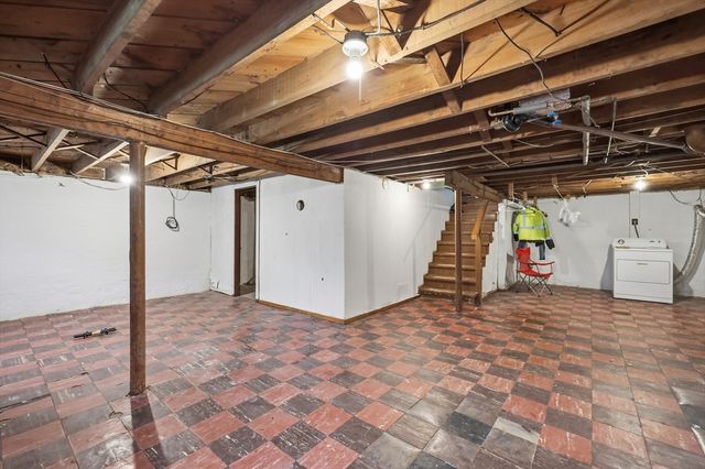 55 River Rd, Agawam, MA 01001