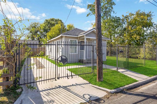 3810 Rawley Street, Houston, TX 77020