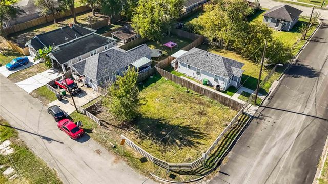 3810 Rawley Street, Houston, TX 77020