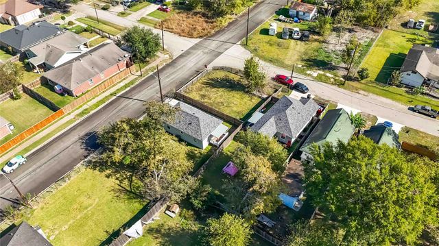 3810 Rawley Street, Houston, TX 77020