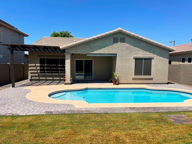 16551 N 180th Drive, Surprise, AZ 85388