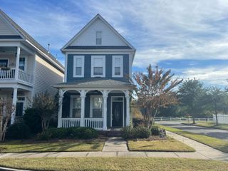 131 Hyacinth Street, Summerville, SC 29483