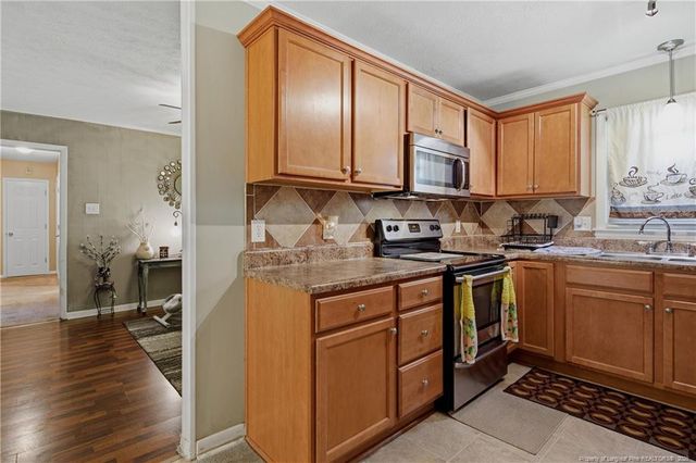 123 Wolfpoint Drive, Fayetteville, NC 28311