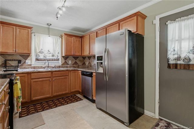 123 Wolfpoint Drive, Fayetteville, NC 28311