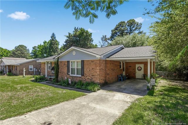 123 Wolfpoint Drive, Fayetteville, NC 28311