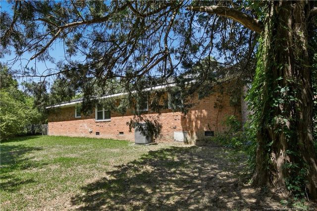 123 Wolfpoint Drive, Fayetteville, NC 28311