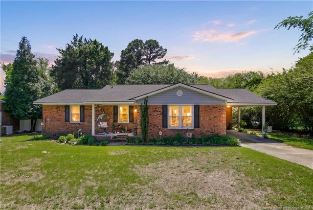 123 Wolfpoint Drive, Fayetteville, NC 28311