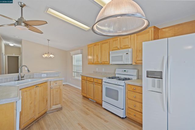 3263 Vineyard Ave. 113, Pleasanton, CA 94566