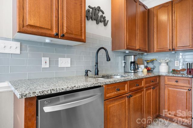 117 Mark Twain Court, Mount Holly, NC 28120