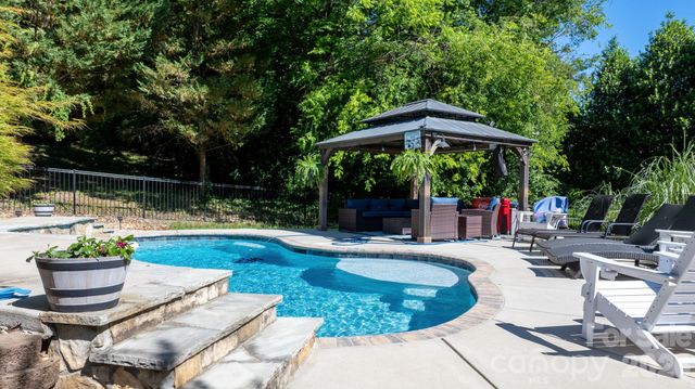 117 Mark Twain Court, Mount Holly, NC 28120