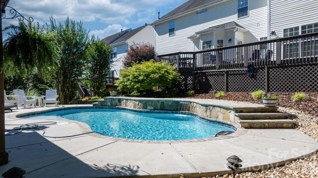 117 Mark Twain Court, Mount Holly, NC 28120