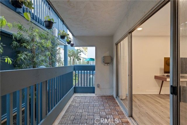802 Camino Real 105, Redondo Beach, CA 90277