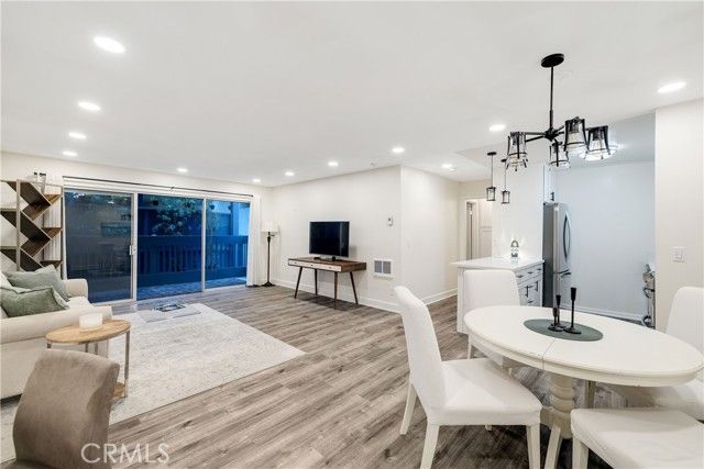 802 Camino Real 105, Redondo Beach, CA 90277