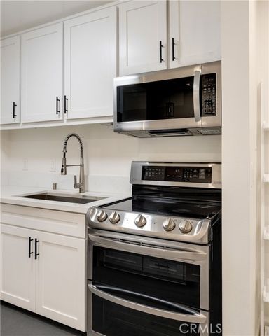 802 Camino Real 105, Redondo Beach, CA 90277