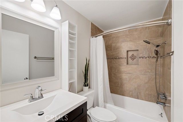 802 Camino Real 105, Redondo Beach, CA 90277