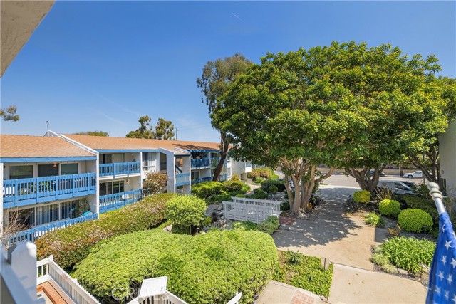 802 Camino Real 105, Redondo Beach, CA 90277