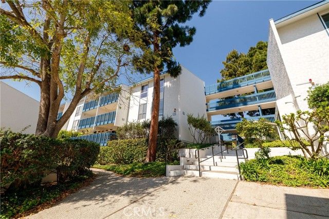 802 Camino Real 105, Redondo Beach, CA 90277