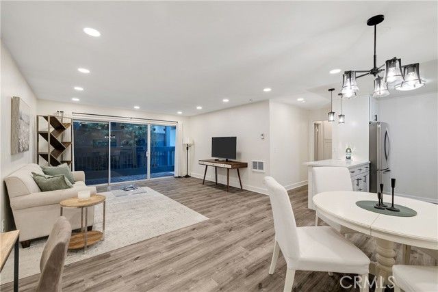 802 Camino Real 105, Redondo Beach, CA 90277