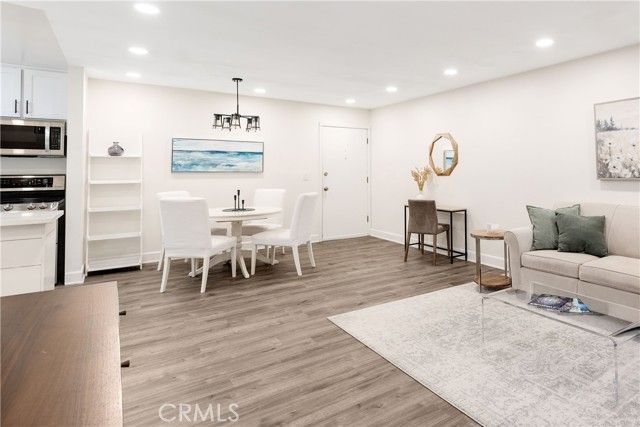 802 Camino Real 105, Redondo Beach, CA 90277