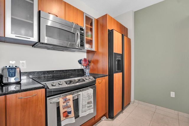 100 NE 6th Street 203, Boynton Beach, FL 33435