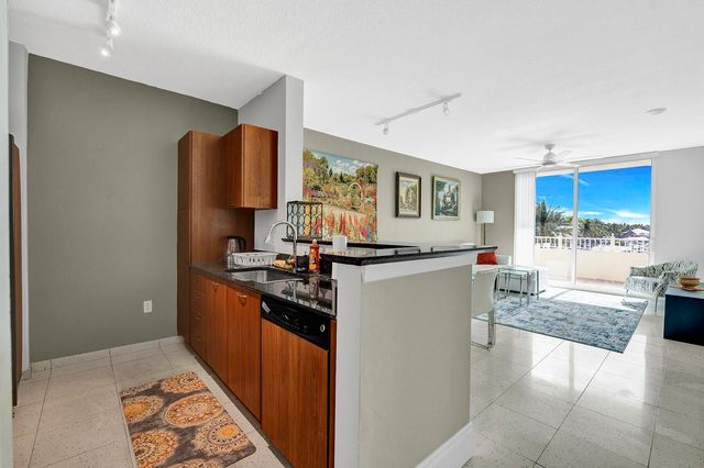 100 NE 6th Street 203, Boynton Beach, FL 33435