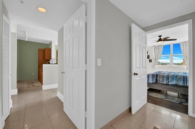 100 NE 6th Street 203, Boynton Beach, FL 33435