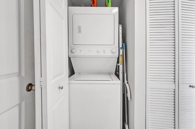 100 NE 6th Street 203, Boynton Beach, FL 33435