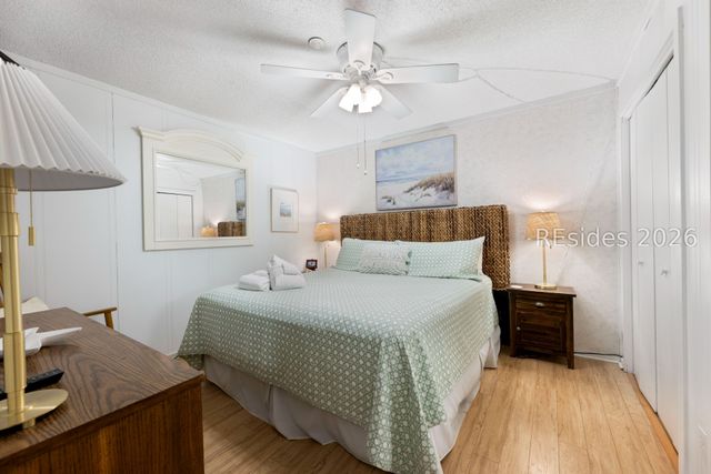 40 Folly Field Road 330, Hilton Head Island, SC 29928