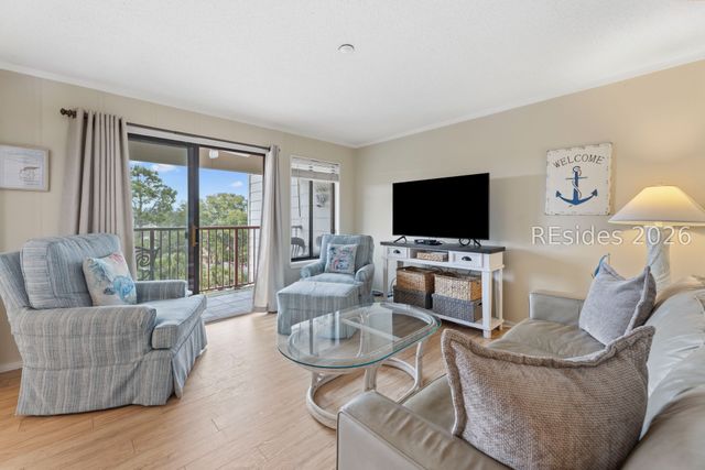 40 Folly Field Road 330, Hilton Head Island, SC 29928