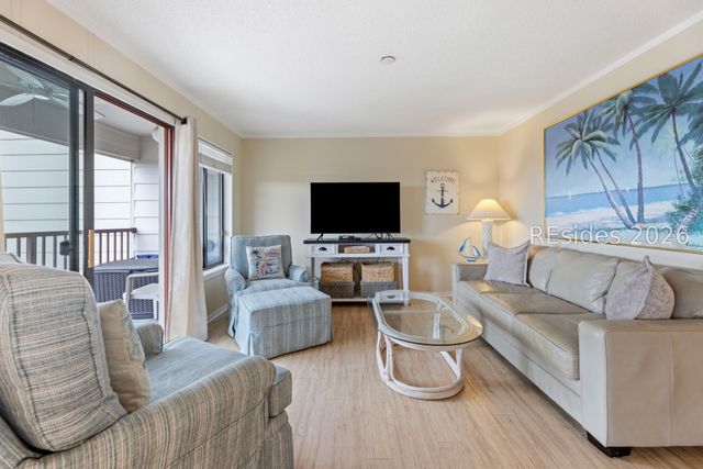 40 Folly Field Road 330, Hilton Head Island, SC 29928